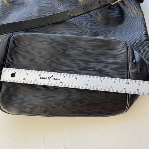 Louis Vuitton Black Epi Leather Noe Drawstring Bucket Bag With Adjustable Strap - Picture 14 of 16